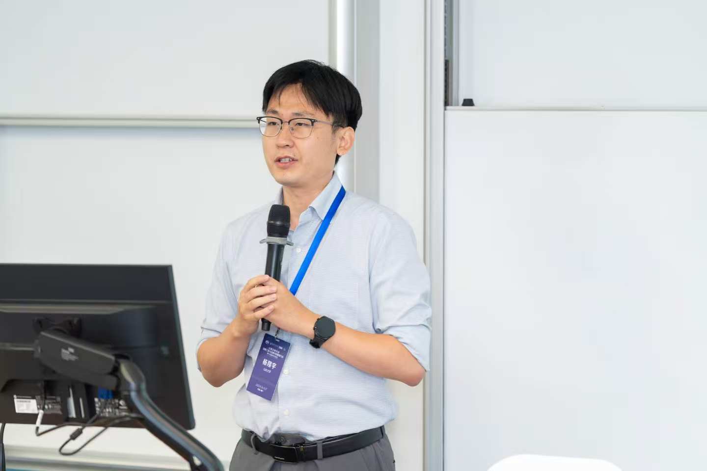 Portrait of Xiangyu Yang